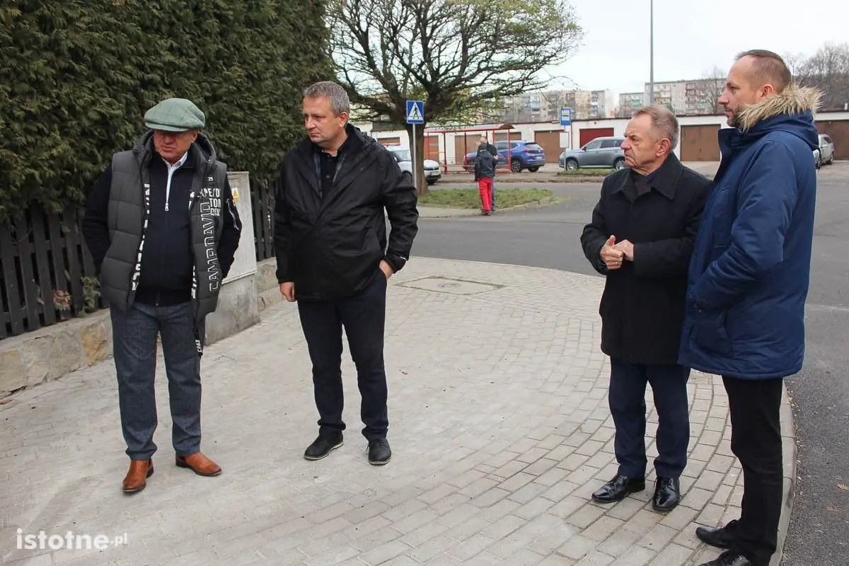 Otwarcie ulic Żeromskiego i Łasickiej po remoncie