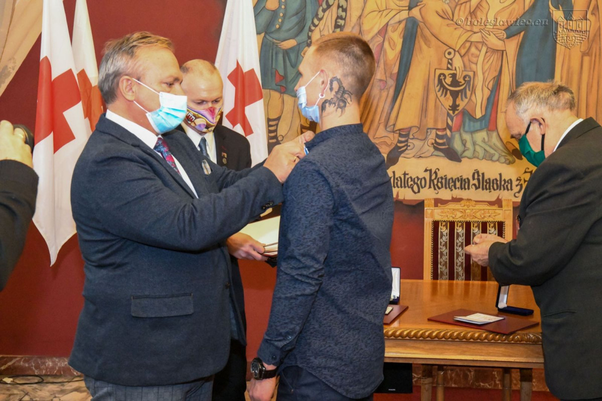 Honorowi dawcy krwi z Bolesławca docenieni przez ministra zdrowia