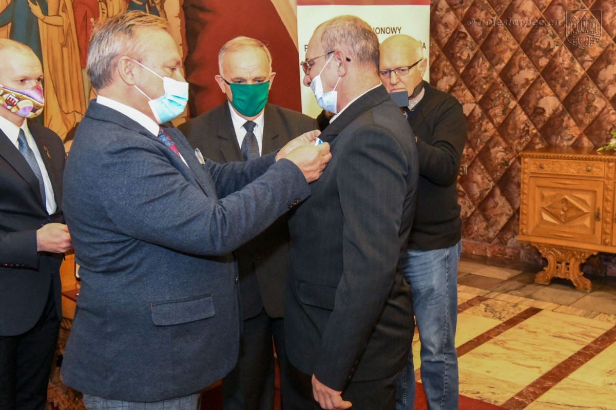 Honorowi dawcy krwi z Bolesławca docenieni przez ministra zdrowia