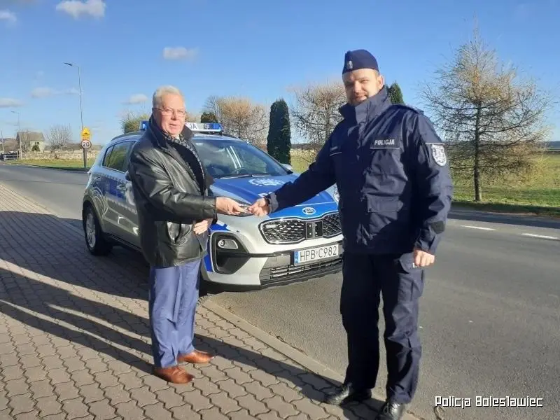 Nowy radiowóz dla policjantów z Warty Bolesławieckiej