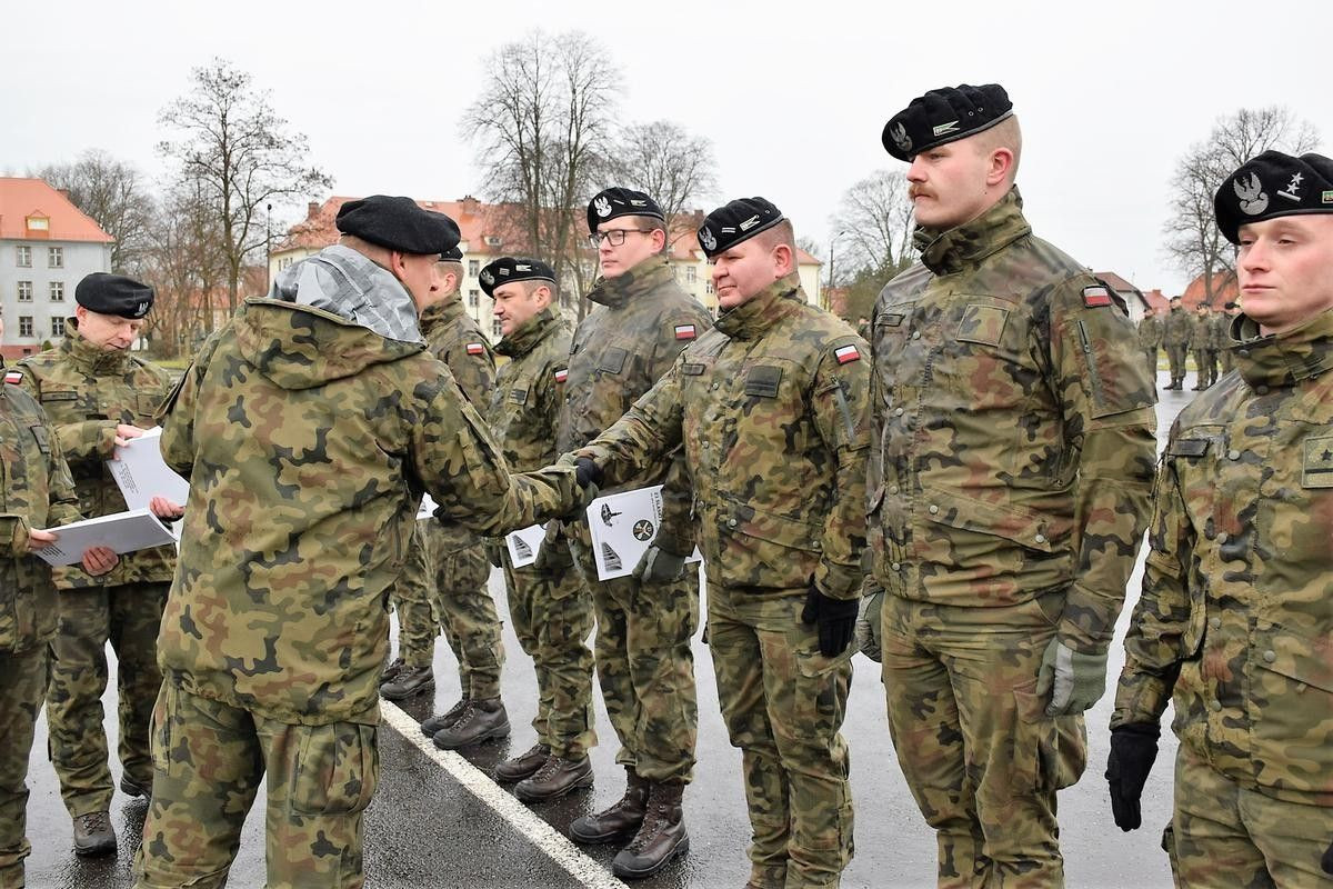 Święto Artylerzystów i ślubowanie uczniów klasy mundurowej z II LO w Bolesławcu