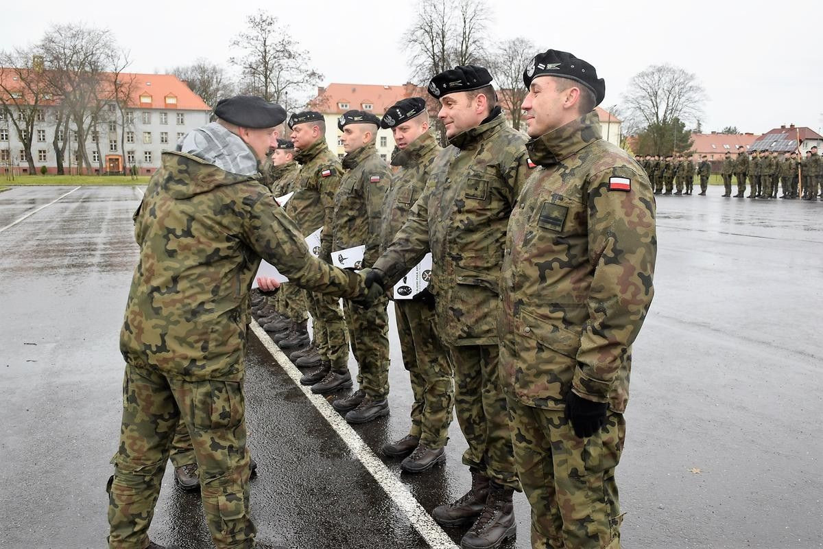 Święto Artylerzystów i ślubowanie uczniów klasy mundurowej z II LO w Bolesławcu