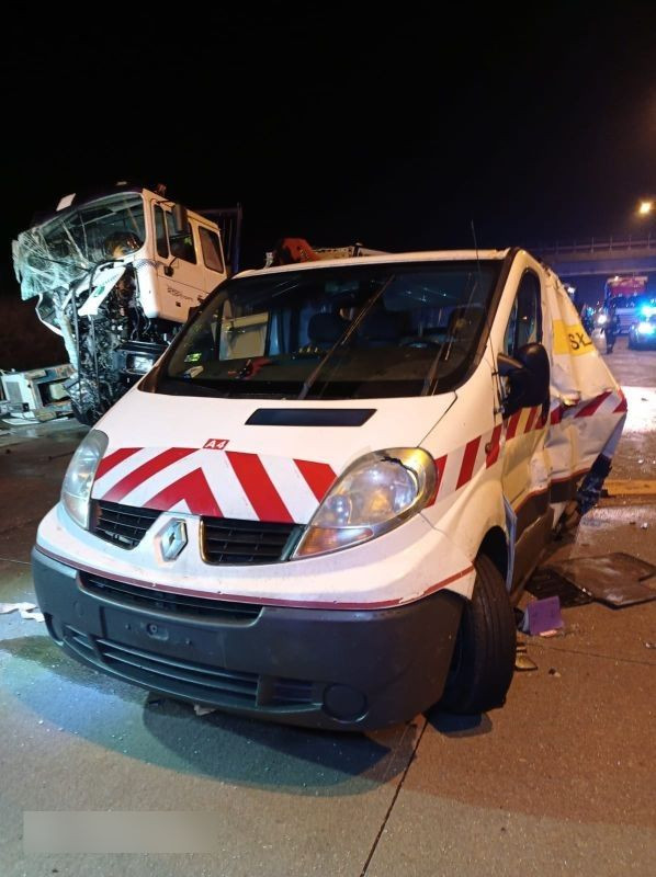 A4: Dwa wypadki z udziałem ciężarówek, w tym jeden śmiertelny