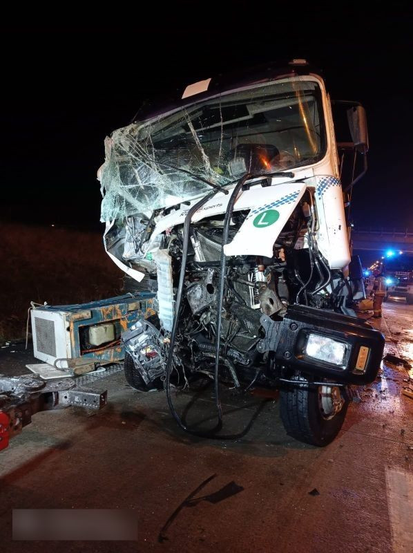 A4: Dwa wypadki z udziałem ciężarówek, w tym jeden śmiertelny