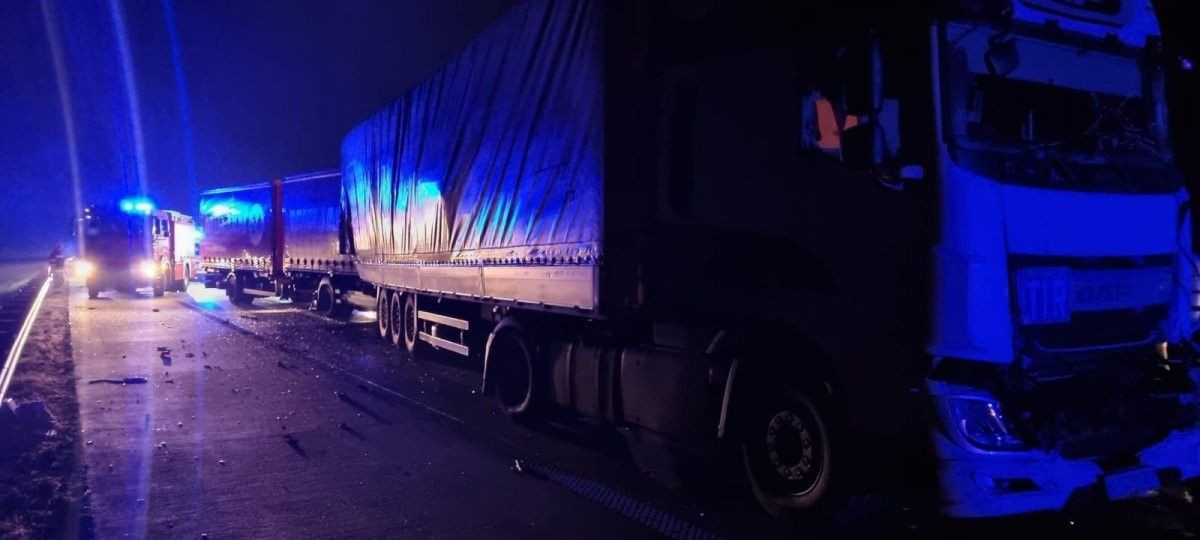 A4: Dwa wypadki z udziałem ciężarówek, w tym jeden śmiertelny