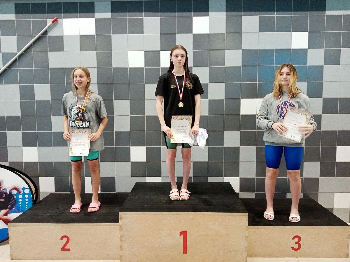 Uczennica „jedynki” podwójną mistrzynią Dolnego Śląska w pływaniu