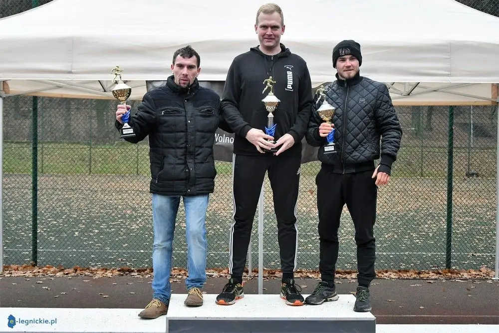 Orientpark Winter Cross