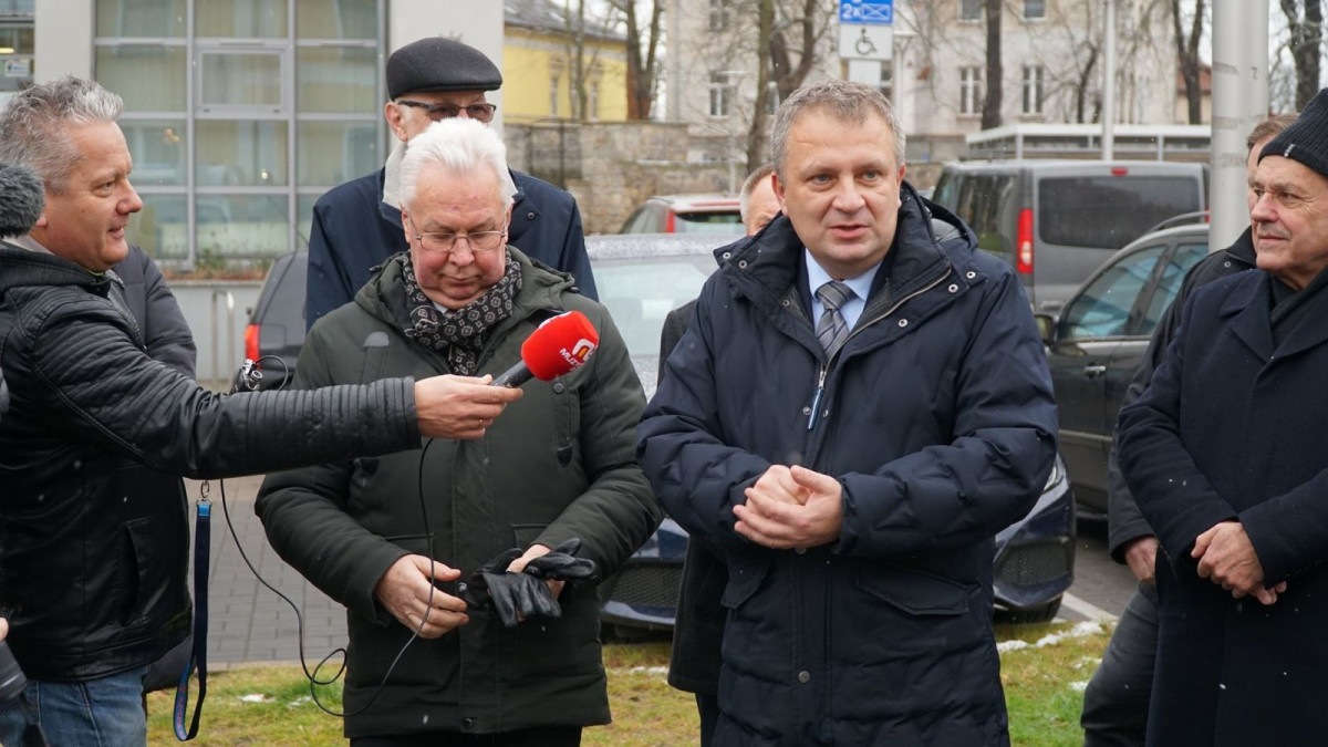 Warsztaty Terapii Zajęciowej z nowym busem