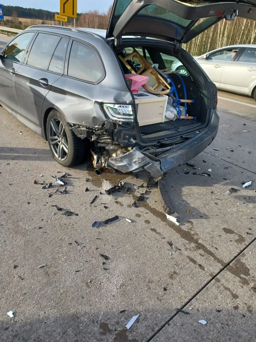 Zderzenie dwóch aut na A4