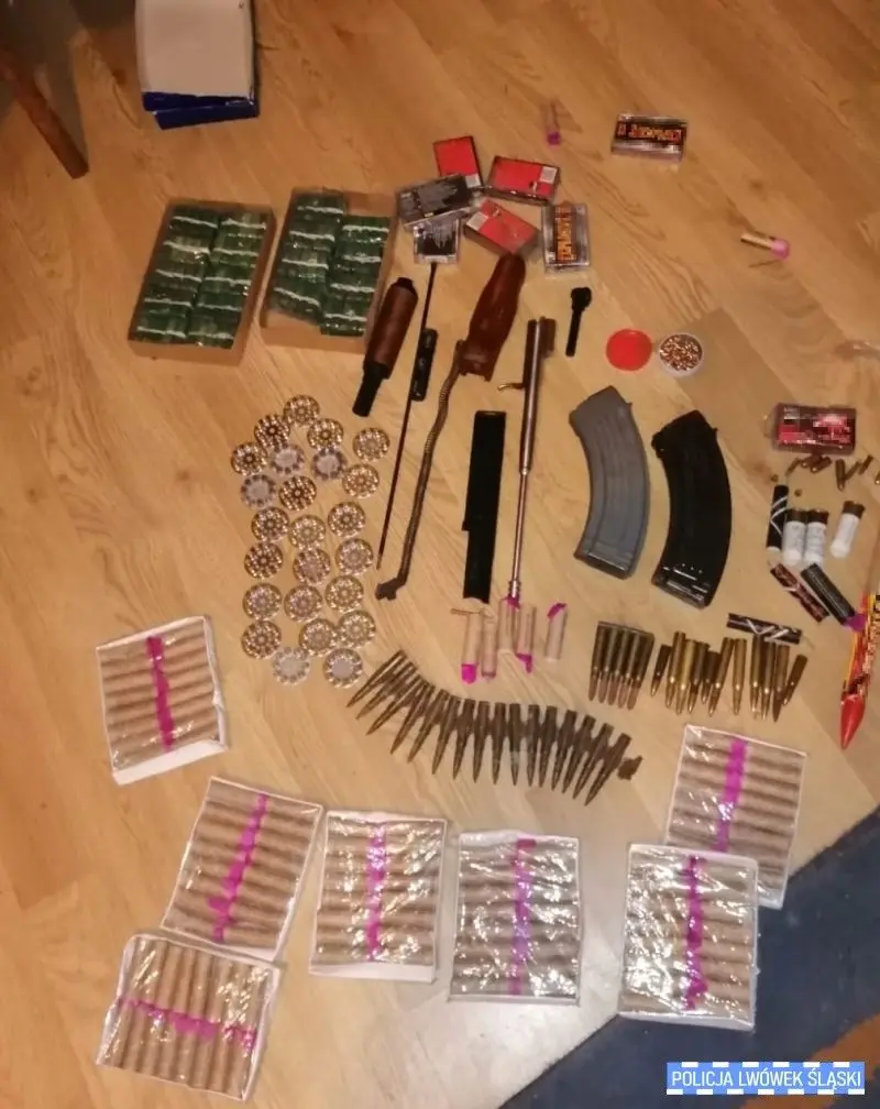 Przedmioty zabezpieczone przez lwówecką policję