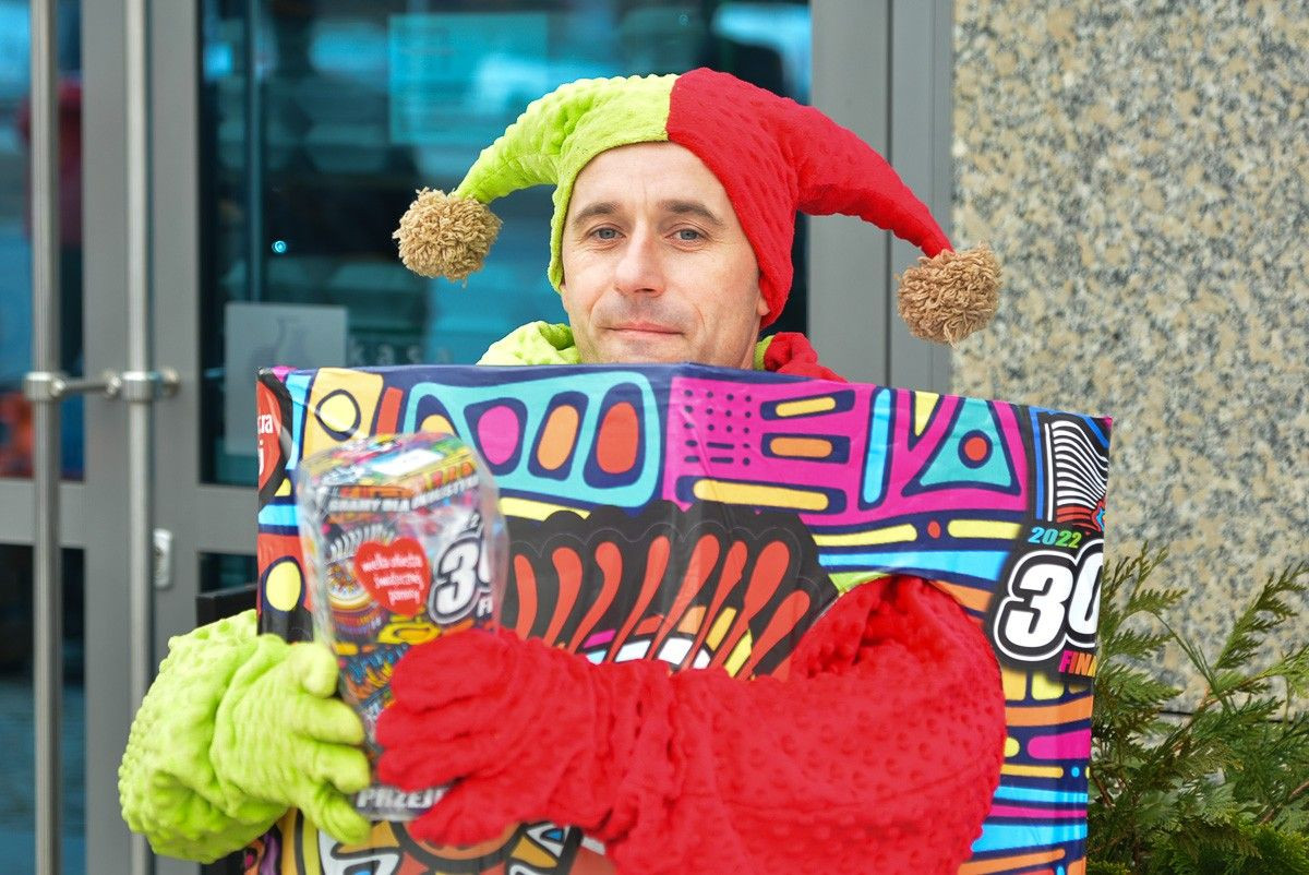 Rajdowa WOŚP i kapitalne motocykle przy Piłsudskiego w Bolesławcu