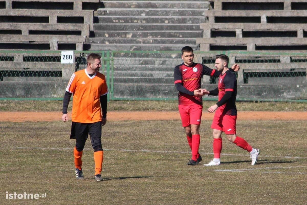 Rezerwy BKS wysoko pokonały drużynę Znicza Kruszyn