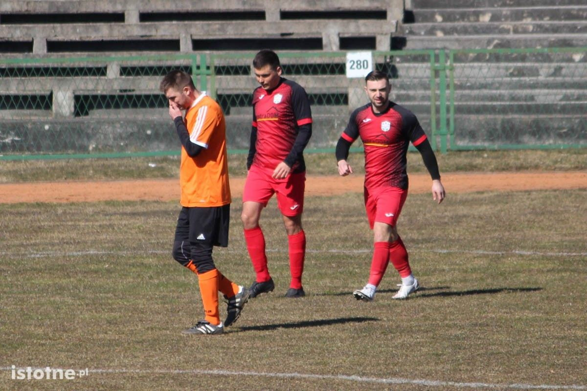 Rezerwy BKS wysoko pokonały drużynę Znicza Kruszyn