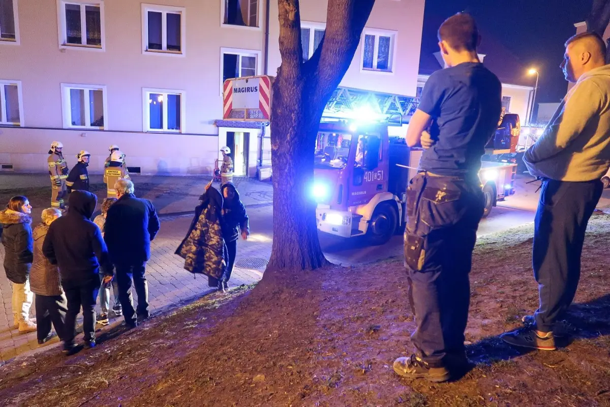 Pożar w budynku przy ulicy Teatralnej w Bolesławcu