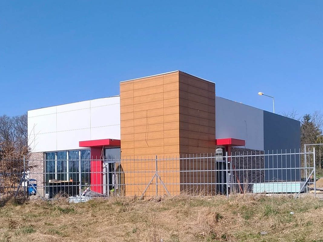 Budowa KFC w Bolesławcu