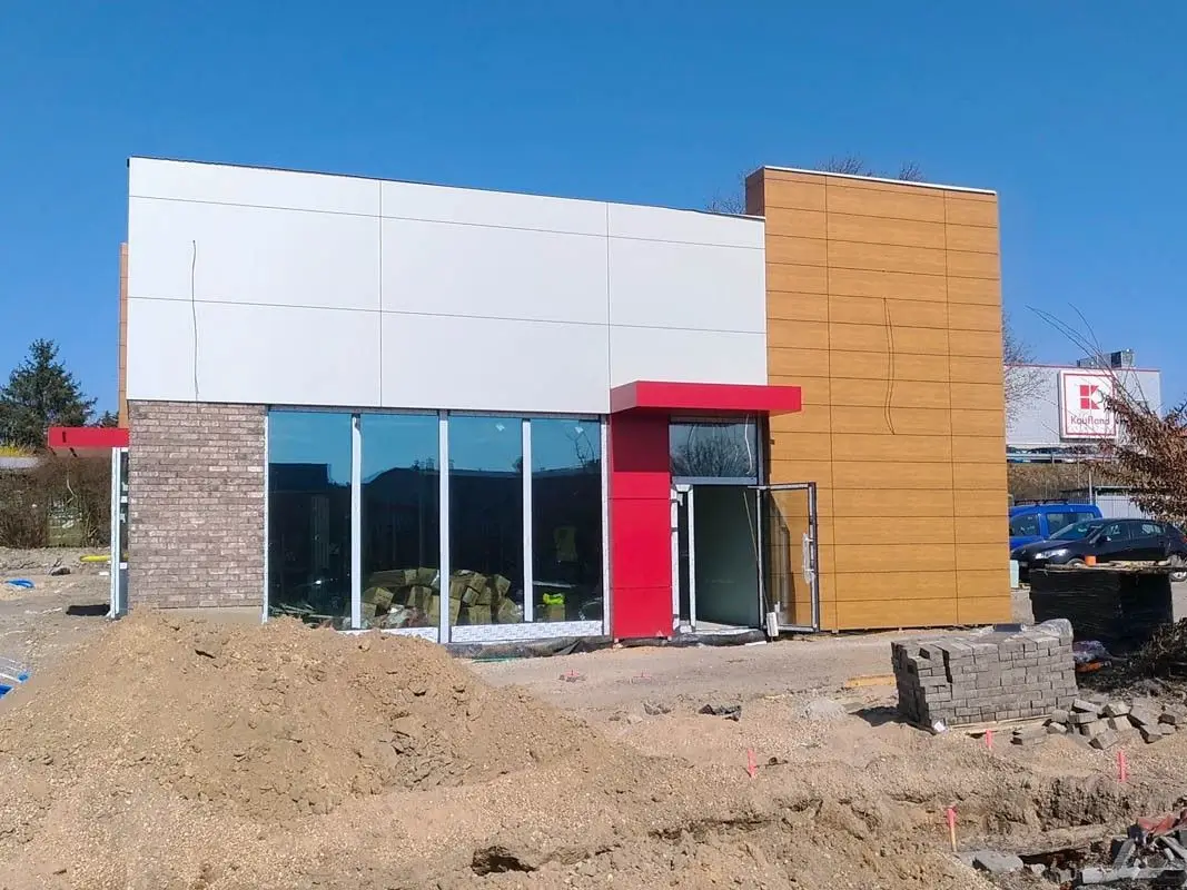 Budowa KFC w Bolesławcu