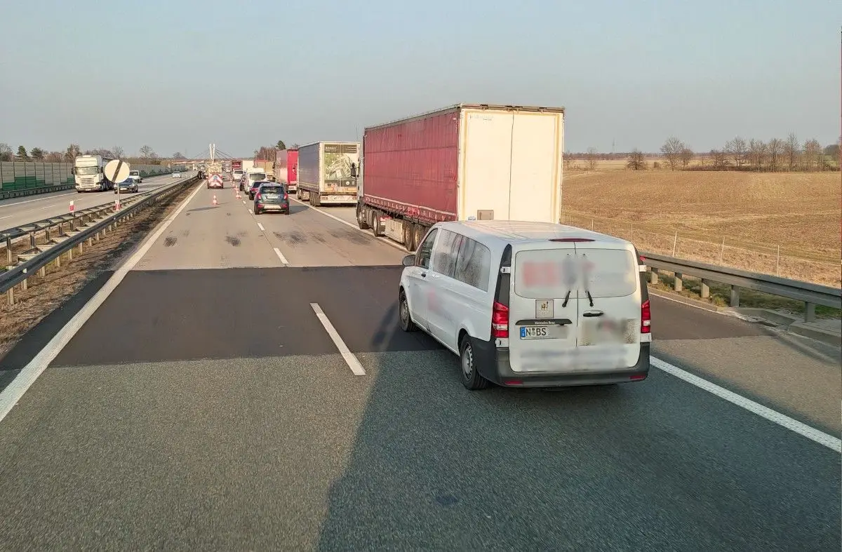 Karambol na A4. Zderzyło się pięć pojazdów