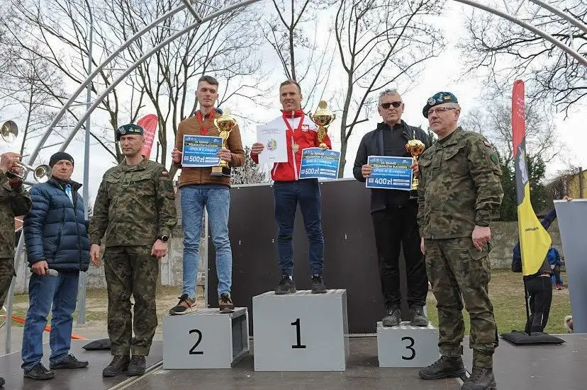 Żołnierze pancernej brygady z sukcesami biegowymi