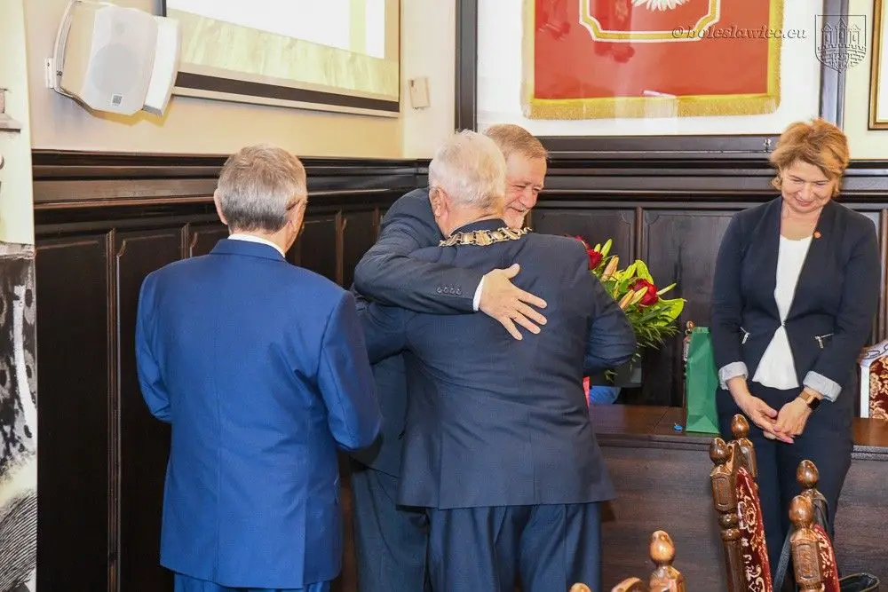 Radni uroczyście pożegnali Jerzego Zielińskiego, byłego sekretarza Miasta Bolesławiec