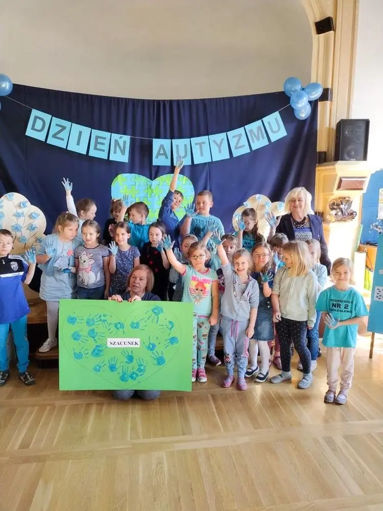 Bolesławiec solidarny z osobami cierpiącymi na autyzm