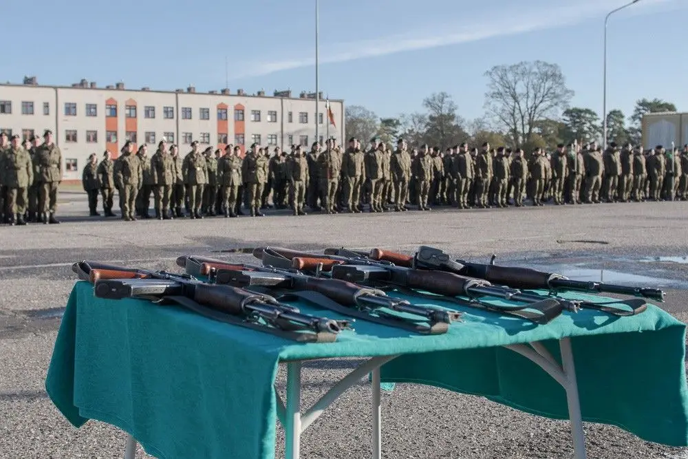 Świętoszów recruits received weapons