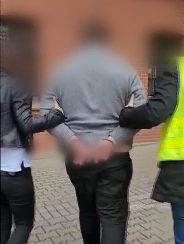 Radiowóz i podejrzany