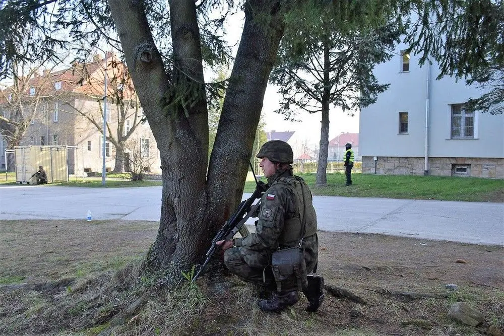 Ćwiczenia w 23 Śląskim Pułku Artylerii w Bolesławcu