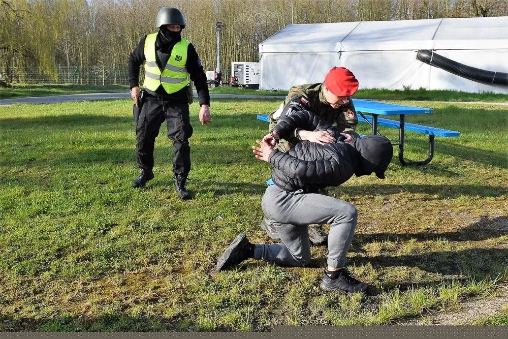 Ćwiczenia w 23 Śląskim Pułku Artylerii w Bolesławcu