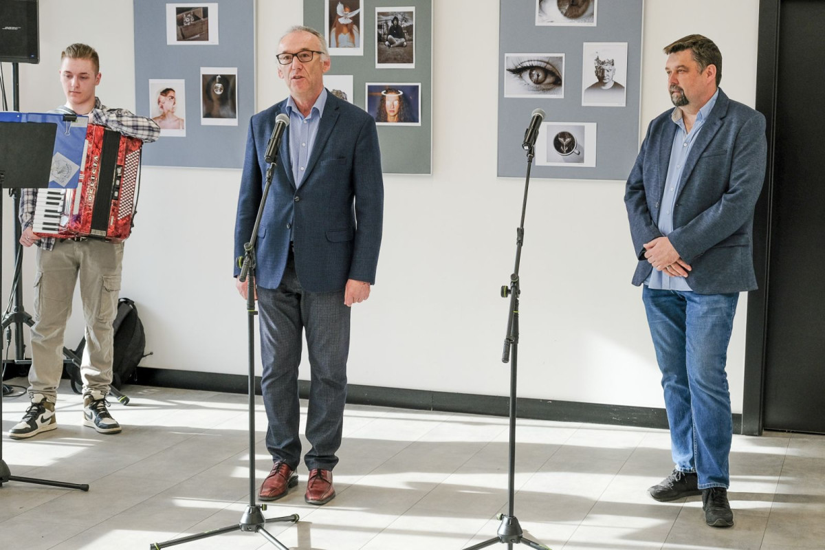 „Surrealistycznie” – ostatnia wystawa w galerii „Format” w tradycyjnej formule