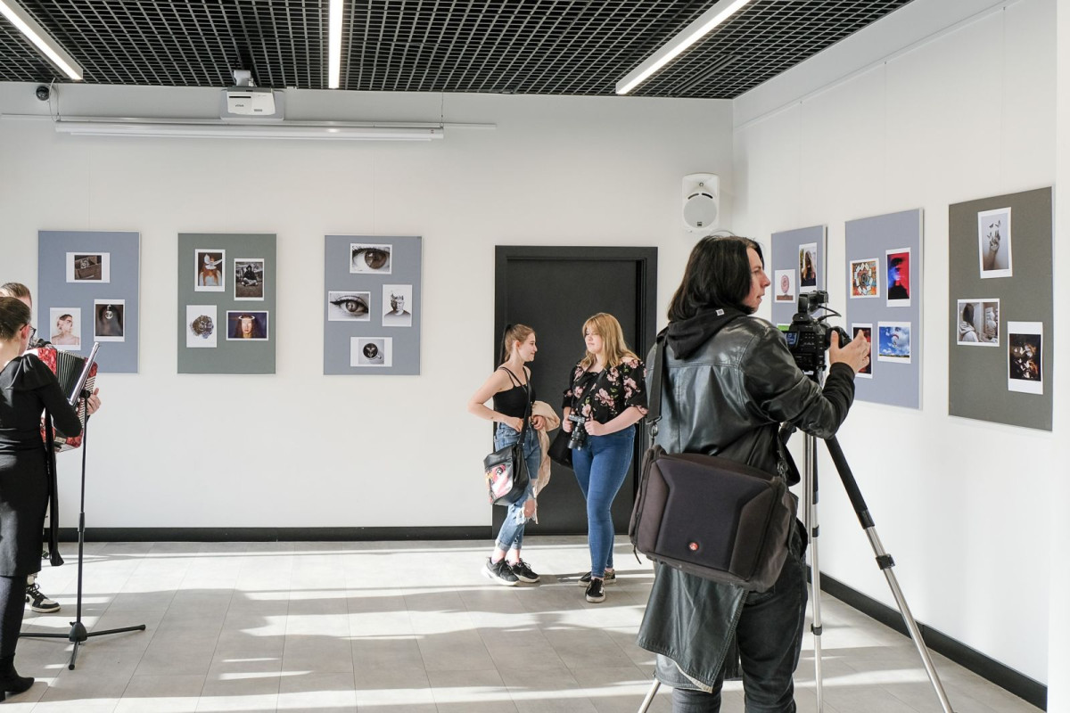 „Surrealistycznie” – ostatnia wystawa w galerii „Format” w tradycyjnej formule