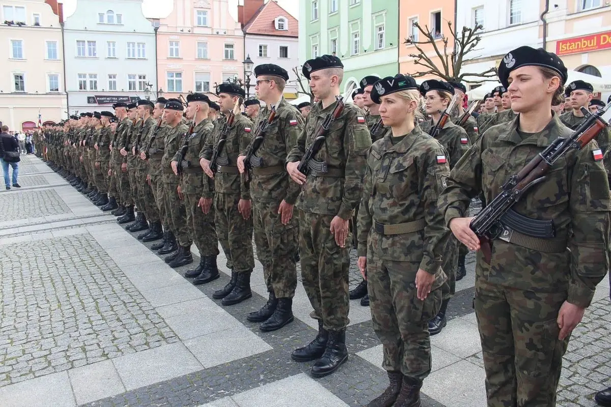 130 новобранців склали присягу на болеславецькій площі