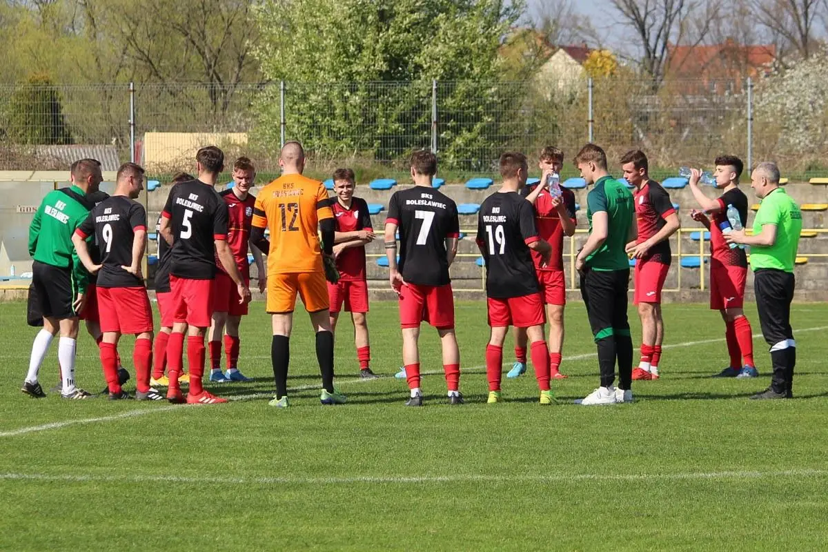 BKS wygrywa derby powiatu w Nowogrodźcu