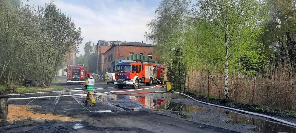 Pożar w zakładzie w Wilkowie