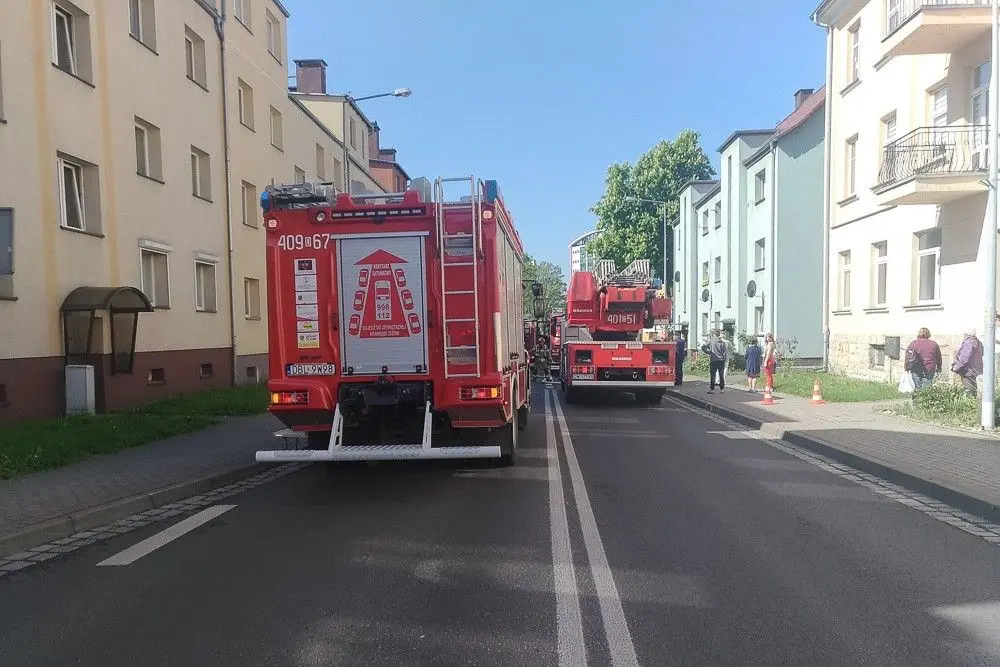 Pożar przy Żwirki i Wigury w Bolesławcu