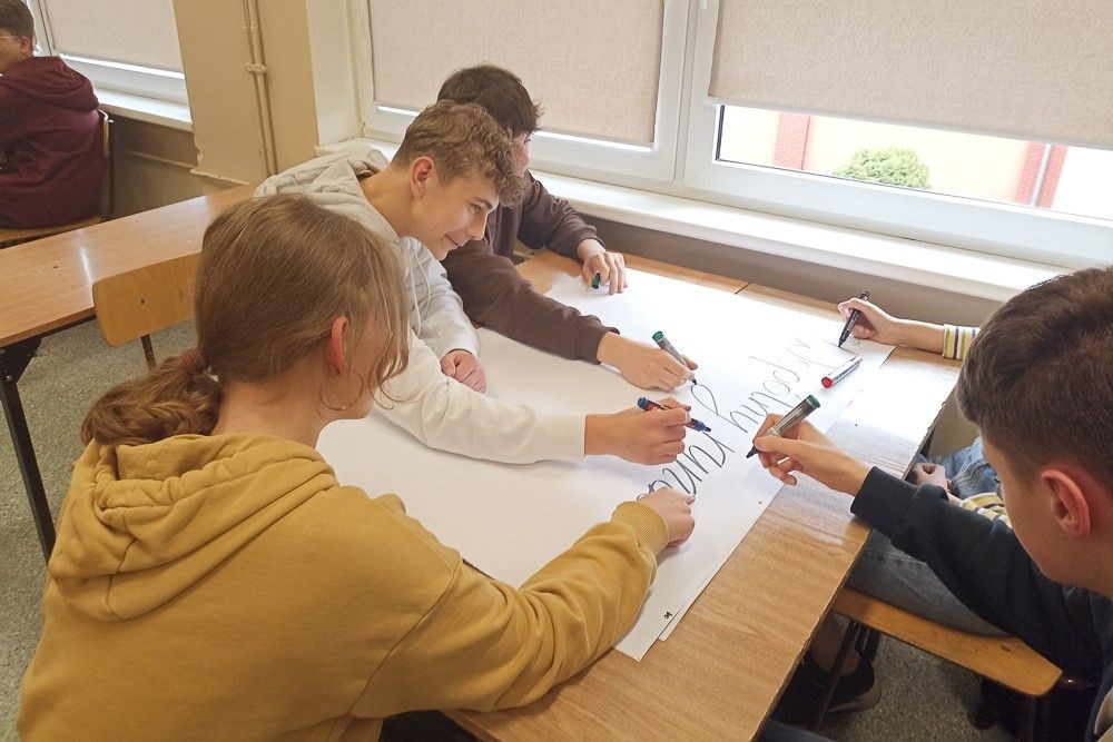 Bolesławiecka „Jedynka” z certyfikatem Europejskiego Uniwersytetu Latającego