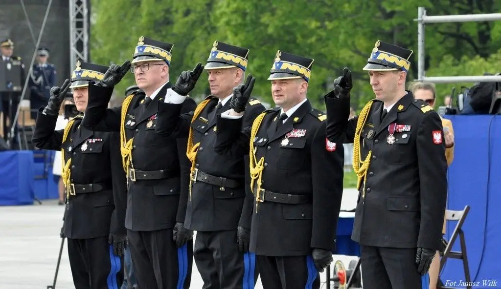 Szef dolnośląskiej straży pożarnej doceniony przez prezydenta Andrzeja Dudę