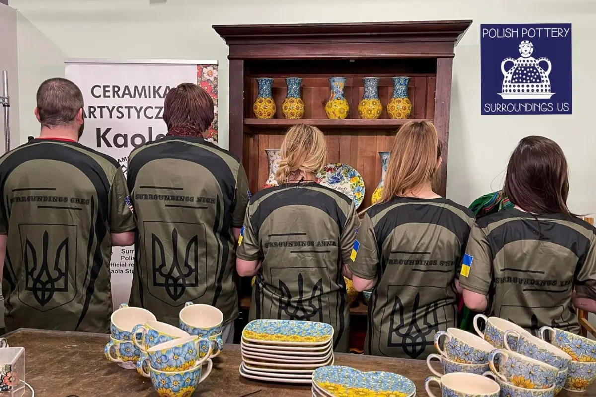 Ekipa Surroundings Polish Pottery wspiera pomoc dla Ukrainy