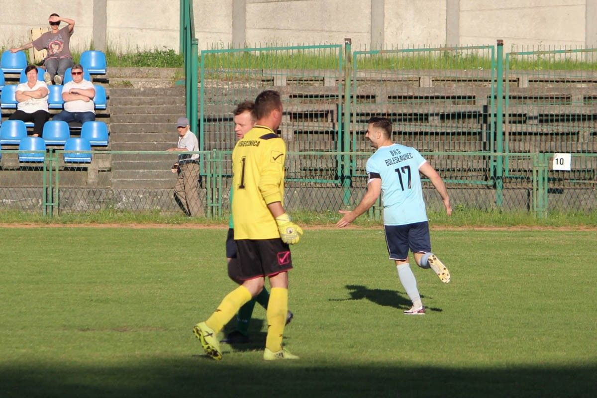 Rezerwy BKS pokonały rezerwy Leśnika Osiecznica