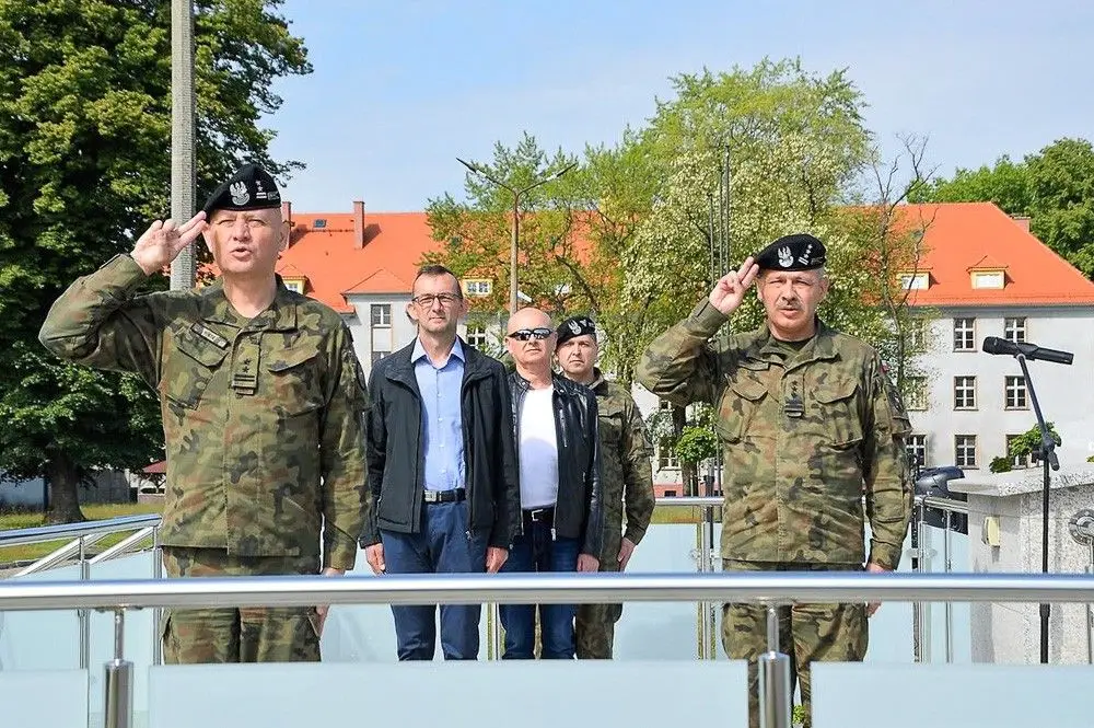Bolesławieccy artylerzyści oddali hołd weteranom