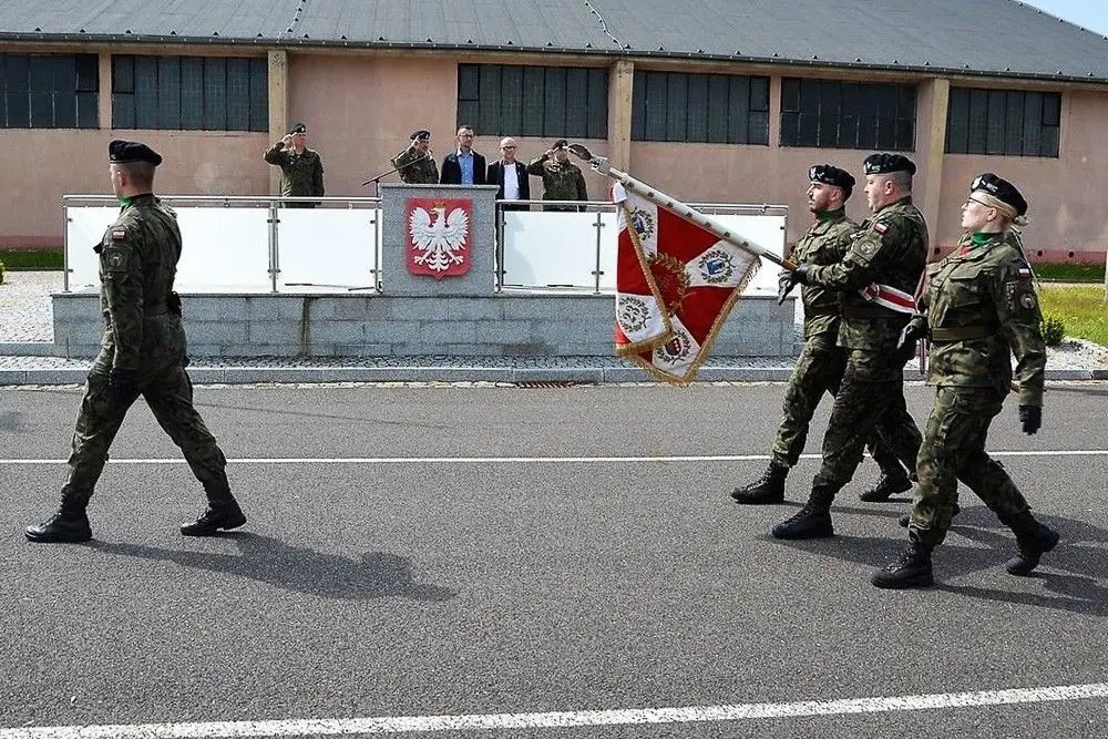 Bolesławieccy artylerzyści oddali hołd weteranom