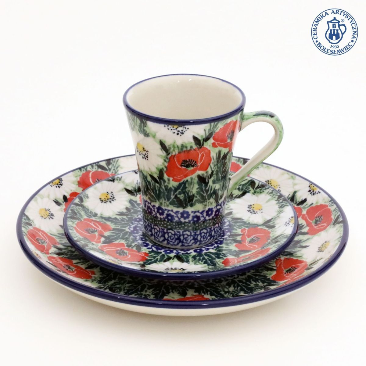 Dekoracje na naczyniach ceramicznych autorki Marii Starzyk