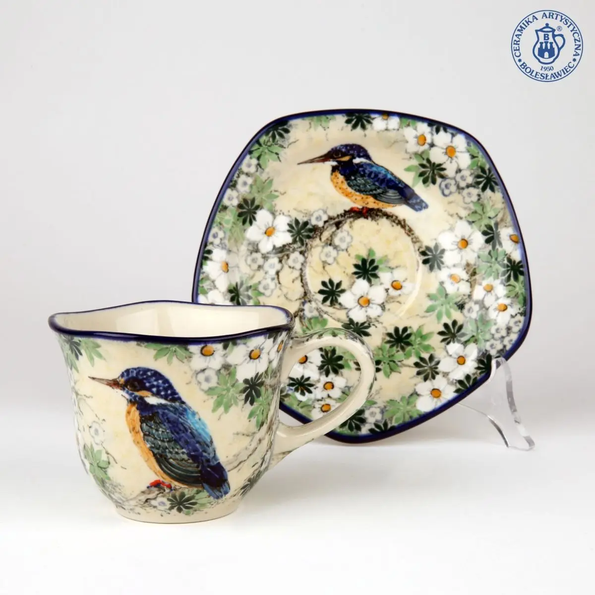 Dekoracje na naczyniach ceramicznych autorki Marii Starzyk