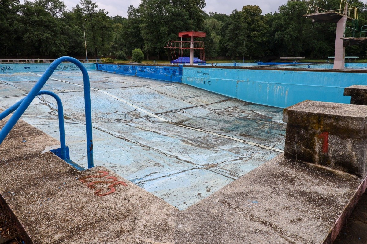 Baseny przy ulicy Spacerowej w Bolesławcu