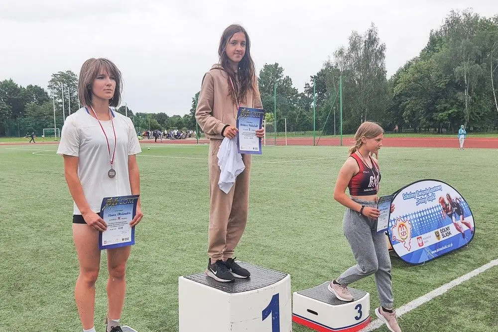 Uczennice bolesławieckiej „Czwórki” mistrzyniami Dolnego Śląska w lekkiej atletyce