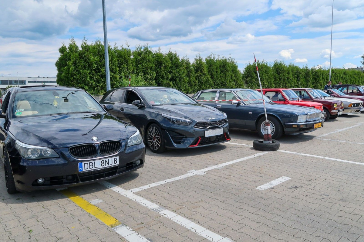 Charytatywny zlot aut organizowany przez BMW Team Bolesławiec