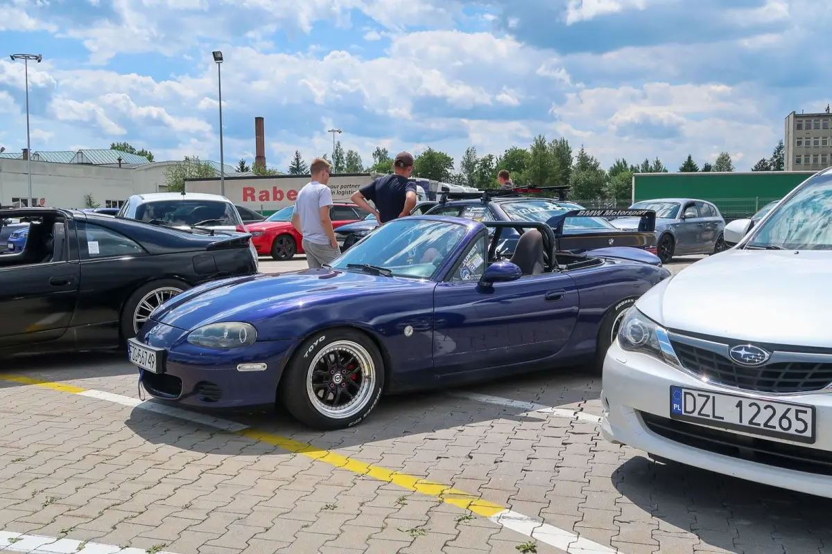Charytatywny zlot aut organizowany przez BMW Team Bolesławiec