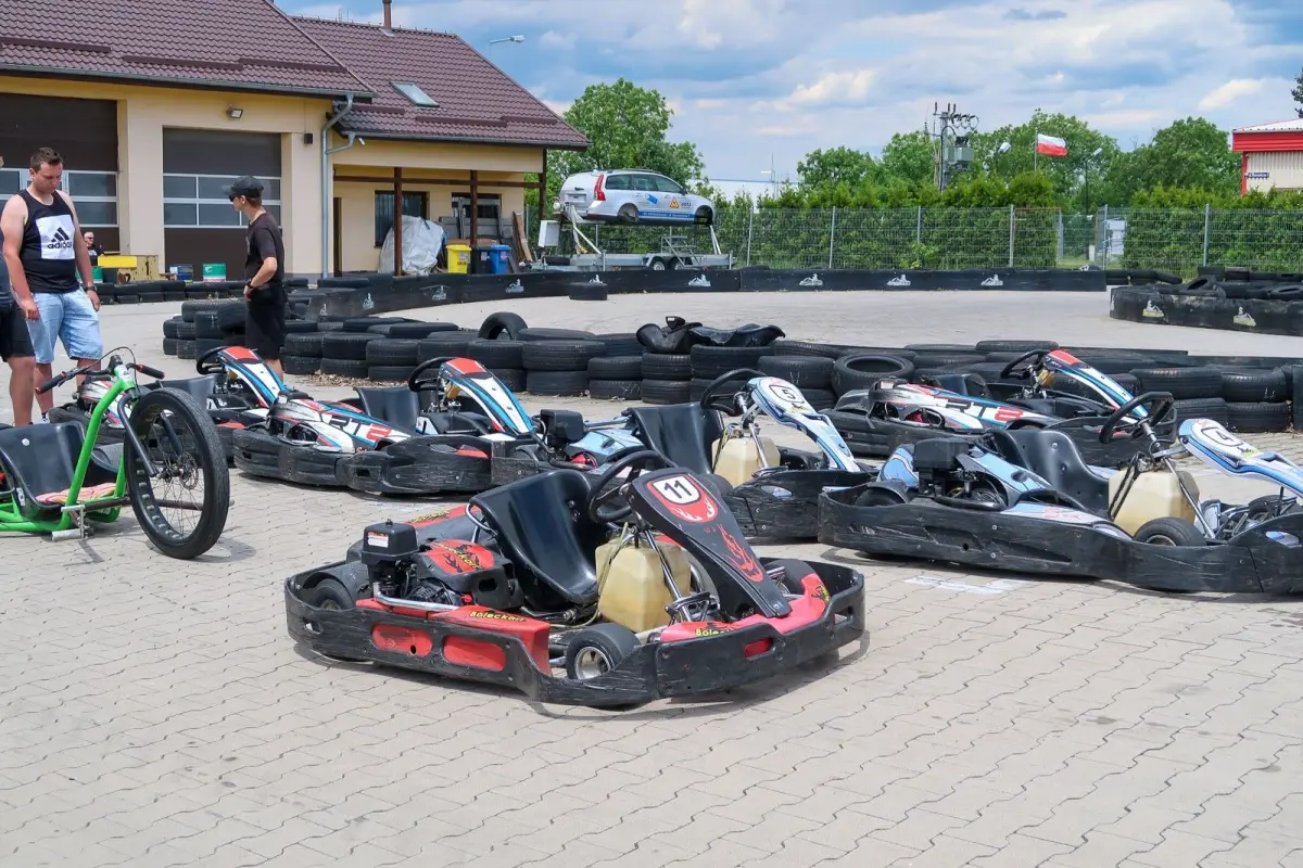 Charytatywny zlot aut organizowany przez BMW Team Bolesławiec