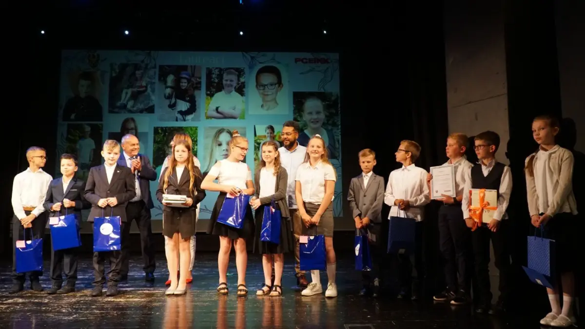 214 laureatów konkursów powiatowych organizowanych przez Powiatowe Centrum Edukacji i Kształcenia Kadr w Bolesławcu
