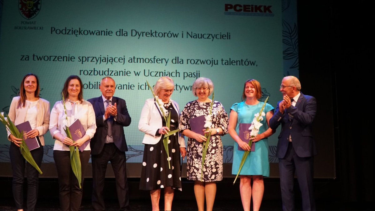 214 laureatów konkursów powiatowych organizowanych przez Powiatowe Centrum Edukacji i Kształcenia Kadr w Bolesławcu