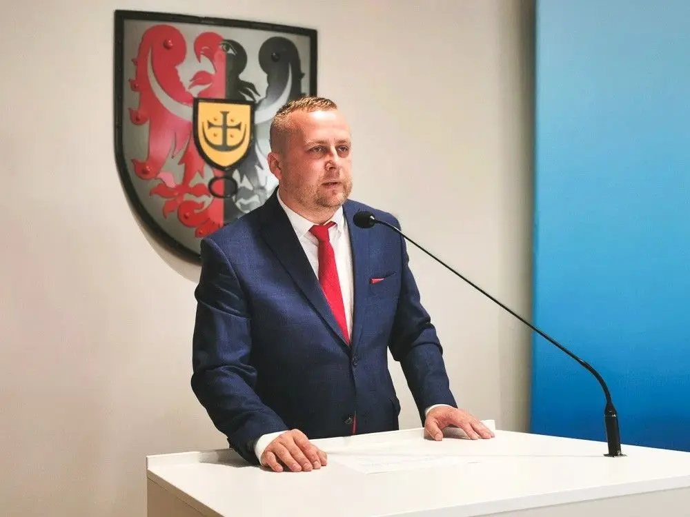 Ślubowanie radnego Wojciecha Kasprzyka